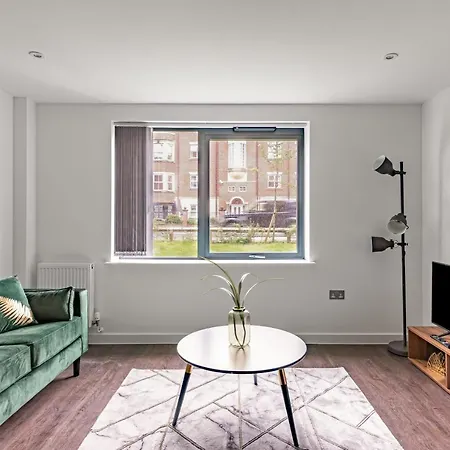 Zeni, Ouse Court 2 Bedroom
