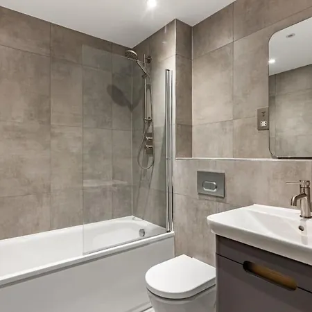 Zeni, Ouse Court 2 Bedroom