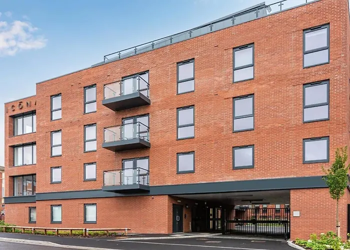 Zeni, Ouse Court 2 Bedroom York